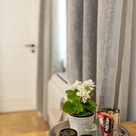 Luxury 12-2 4* Plovdiv